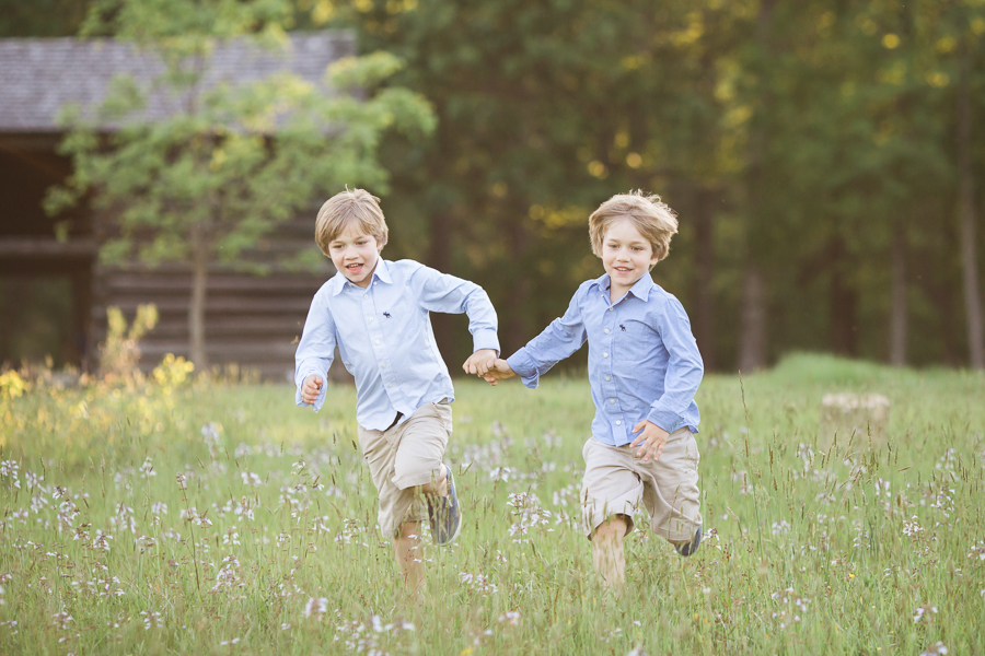 Chattanooga Photographer | Sweet Caroline Photographie | outdoor family portraits