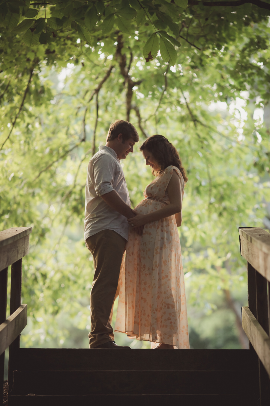 maternity outdoor couple portrait | Chattanooga, TN | Sweet Caroline Photographie