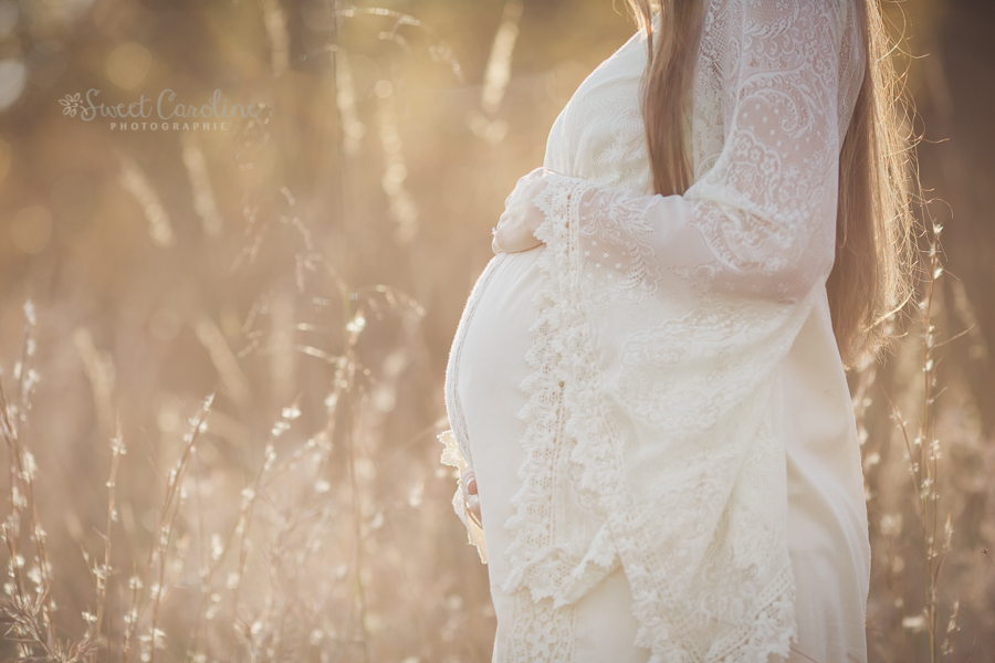 organic maternity portrait | Chattanooga Maternity Photographer | Sweet Caroline Photographie
