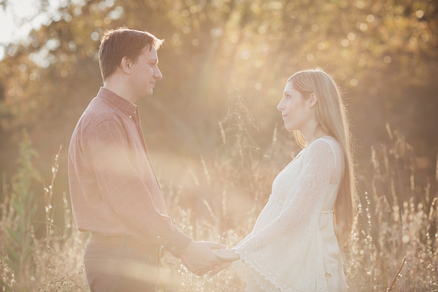 couples maternity outdoor portraits | Chattanooga Maternity Photographer | Sweet Caroline Photographie