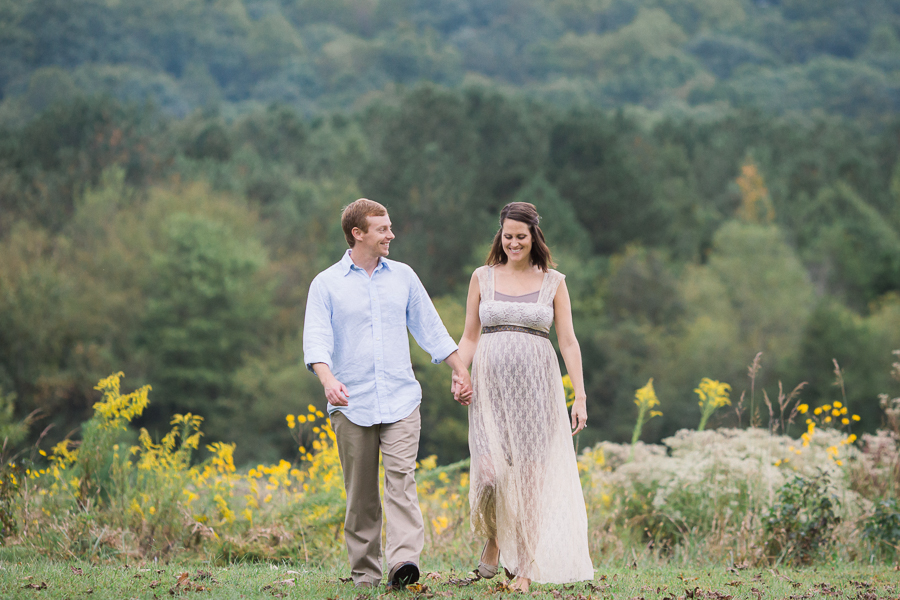 Chattanooga Photographer | Sweet Caroline Photographie | outdoor maternity portraits