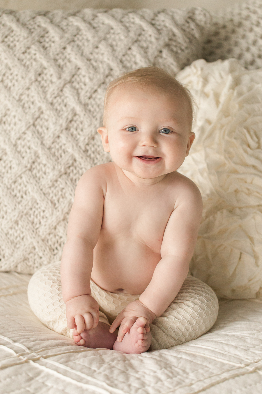 Chattanooga Photographers | Sweet Caroline Photographie | baby milestone in studio