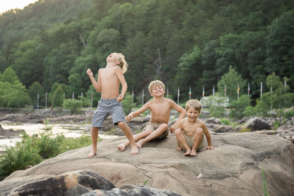 family photography at the Ocoee | Sweet Caroline Photographie