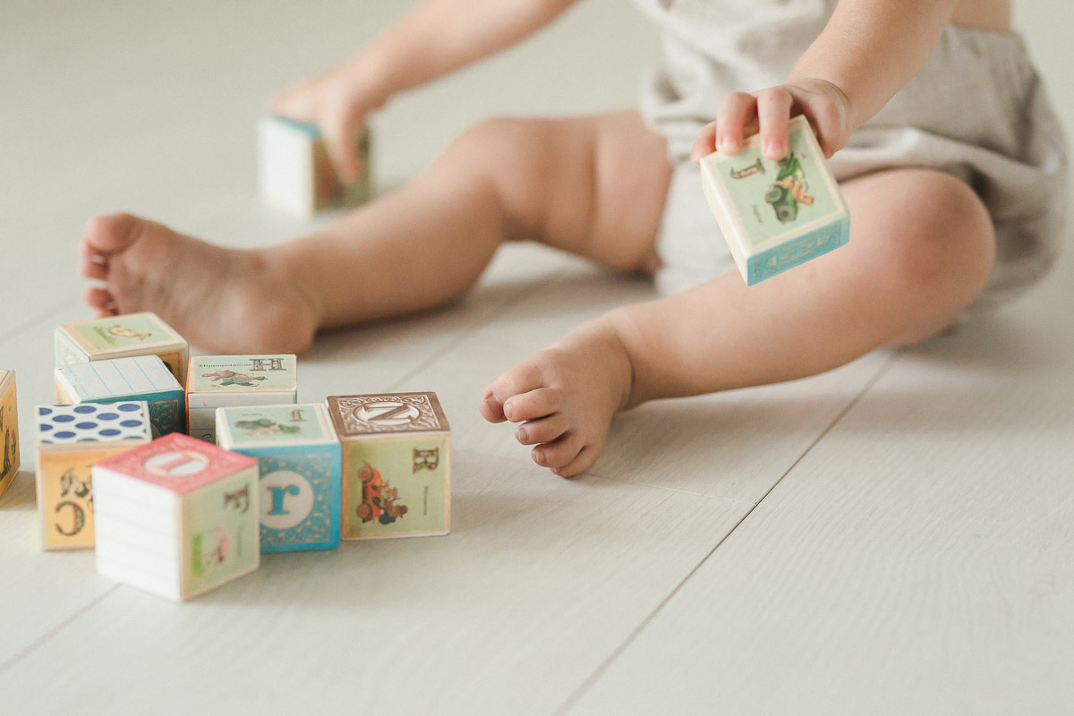 baby one year studio portraits | Sweet Caroline Photographie