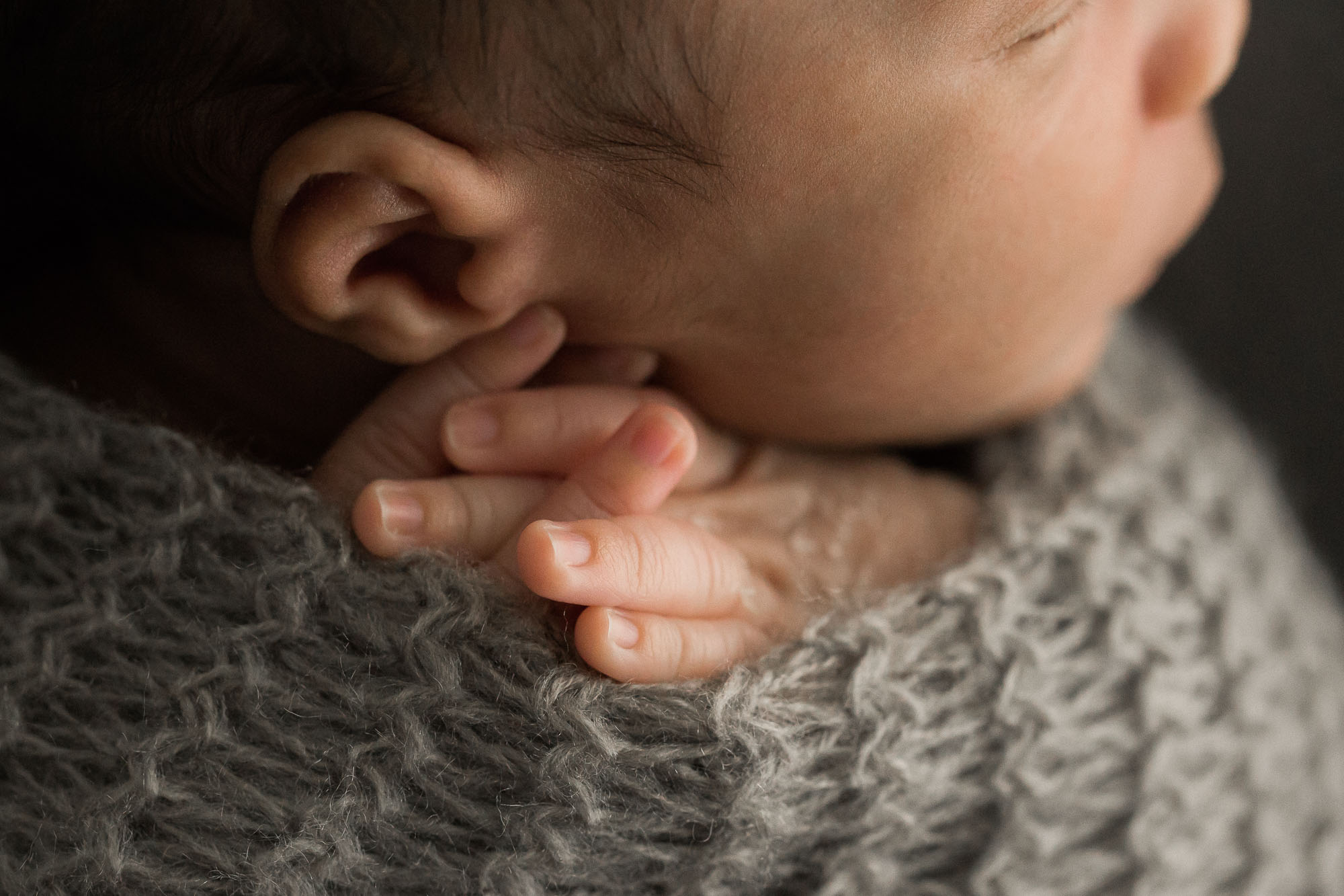 Studio Newborn Photography | Sweet Caroline Photographie