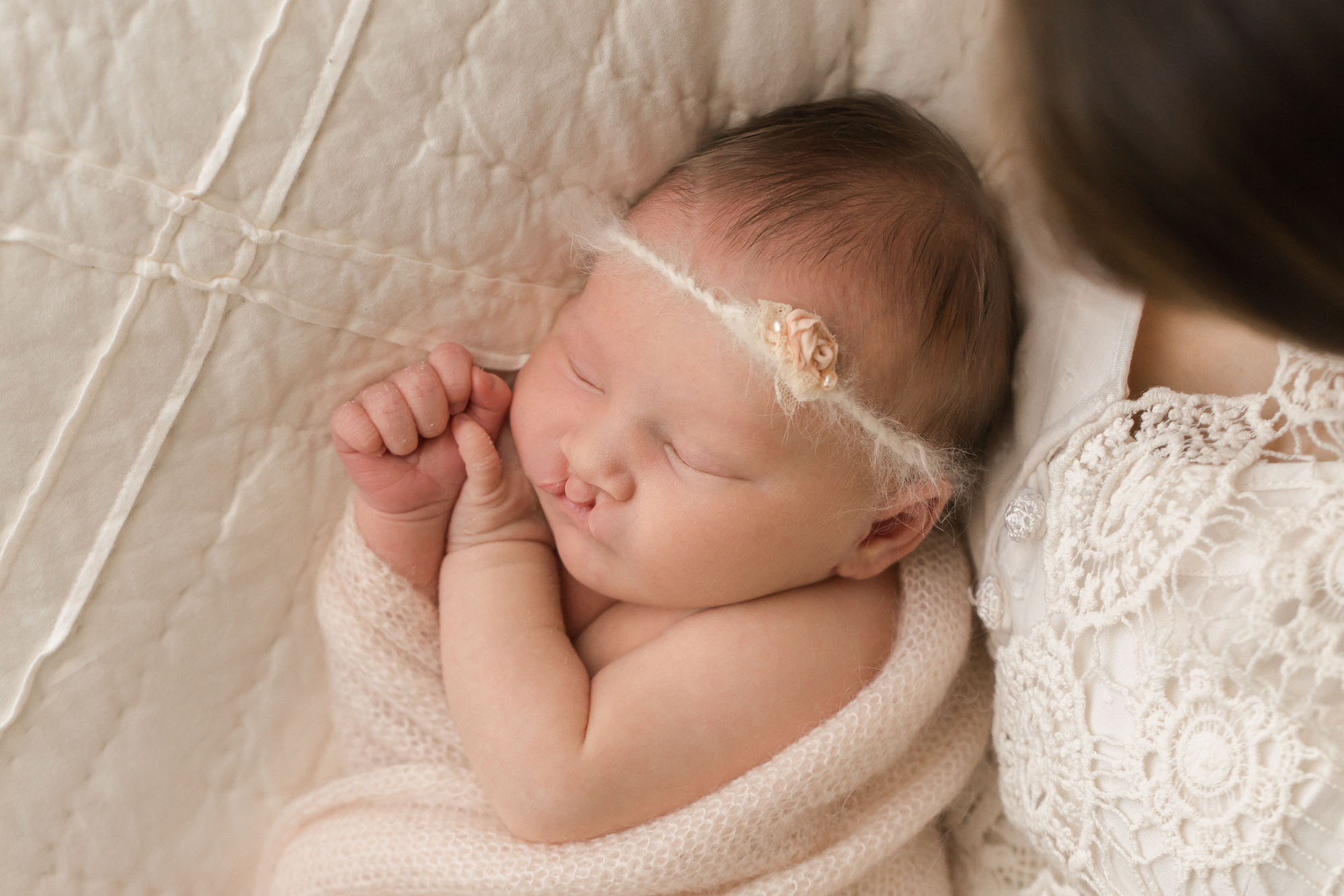 Newborn Baby and Family Photography | Sweet Caroline Photographie