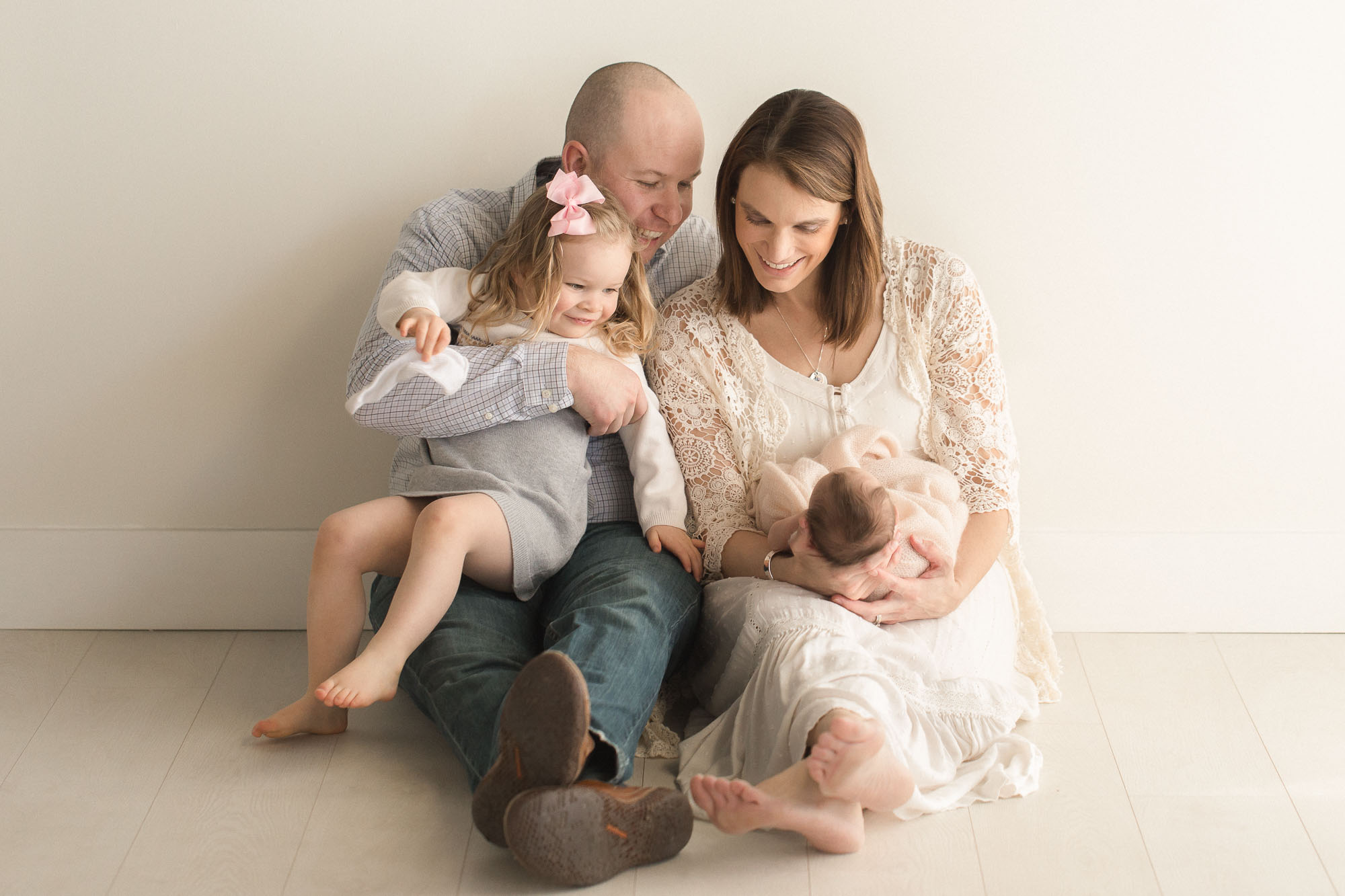 Newborn Baby and Family Photography | Sweet Caroline Photographie