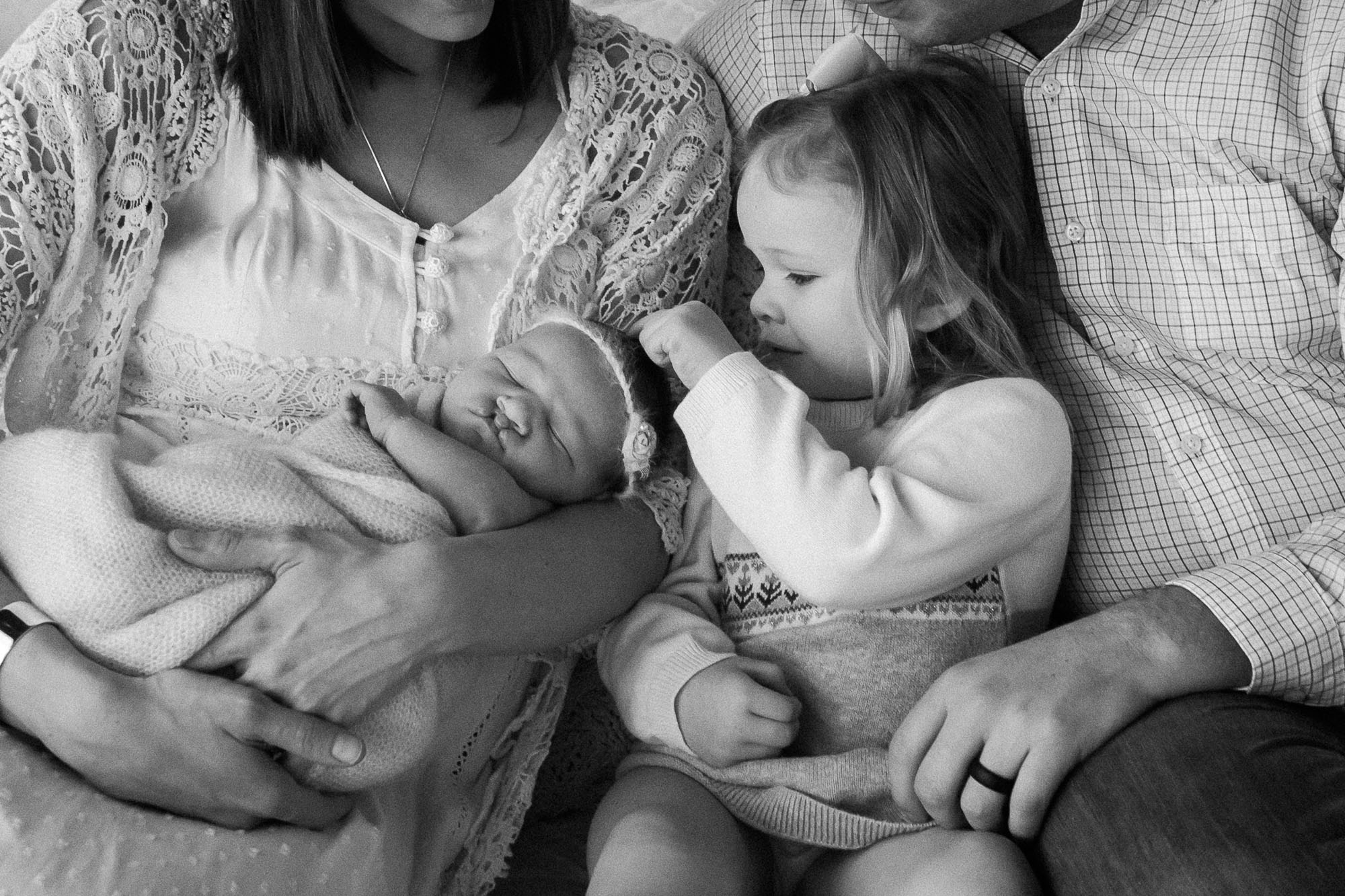 Newborn Baby and Family Photography | Sweet Caroline Photographie