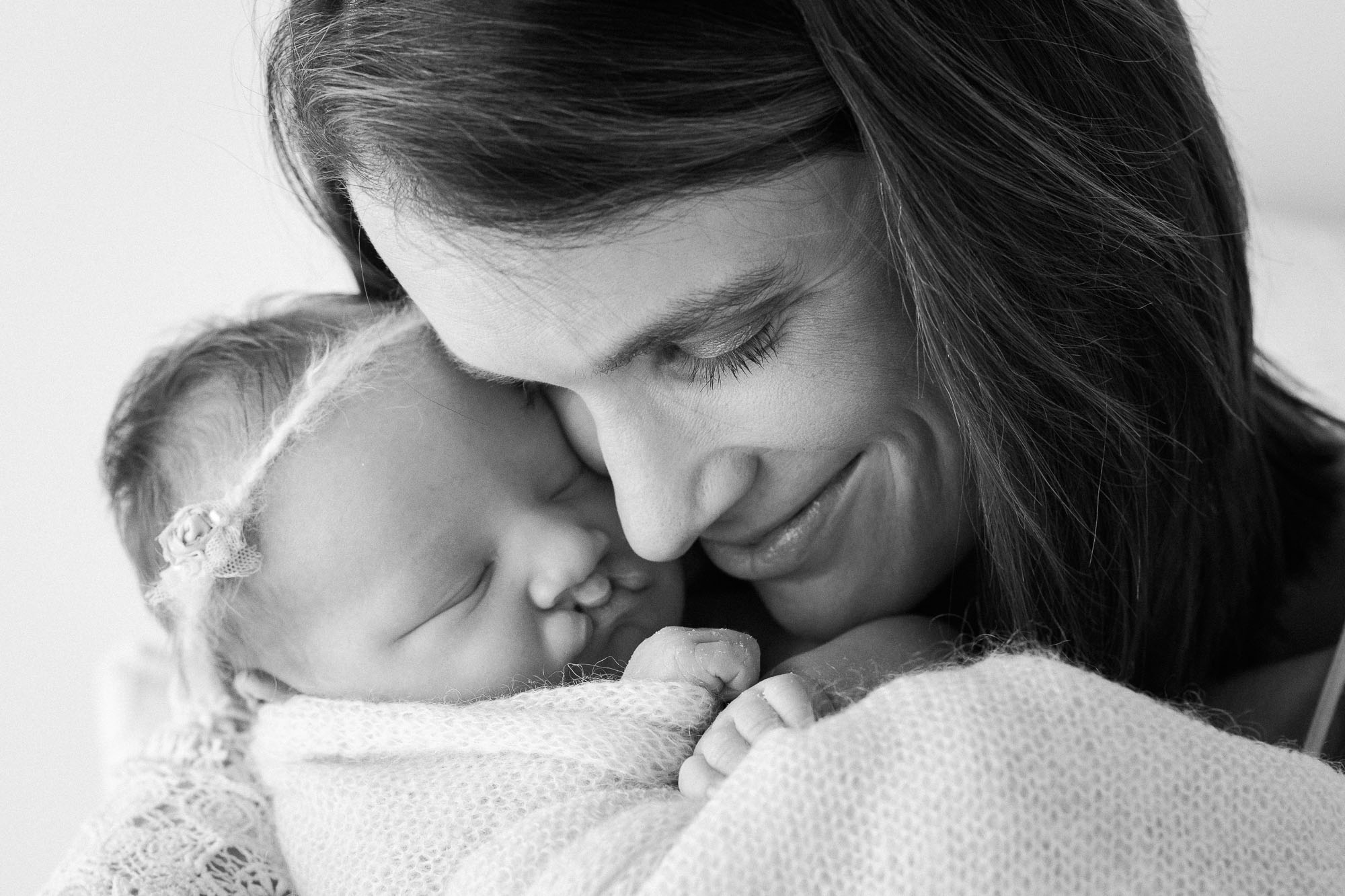 Newborn Baby and Family Photography | Sweet Caroline Photographie