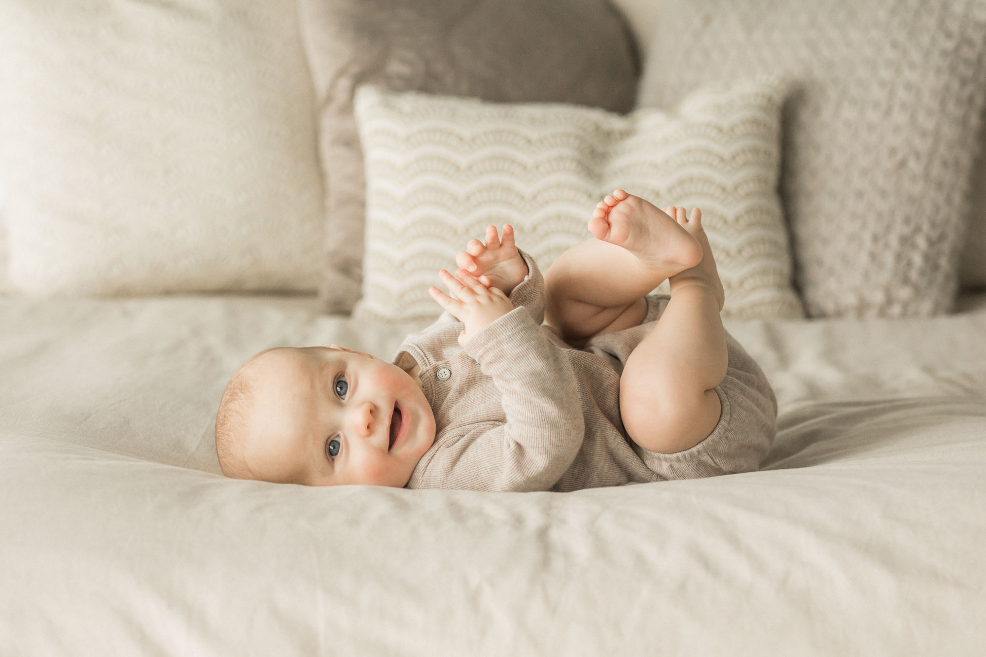 6 Month Baby Photographs | Sweet Caroline Photographie