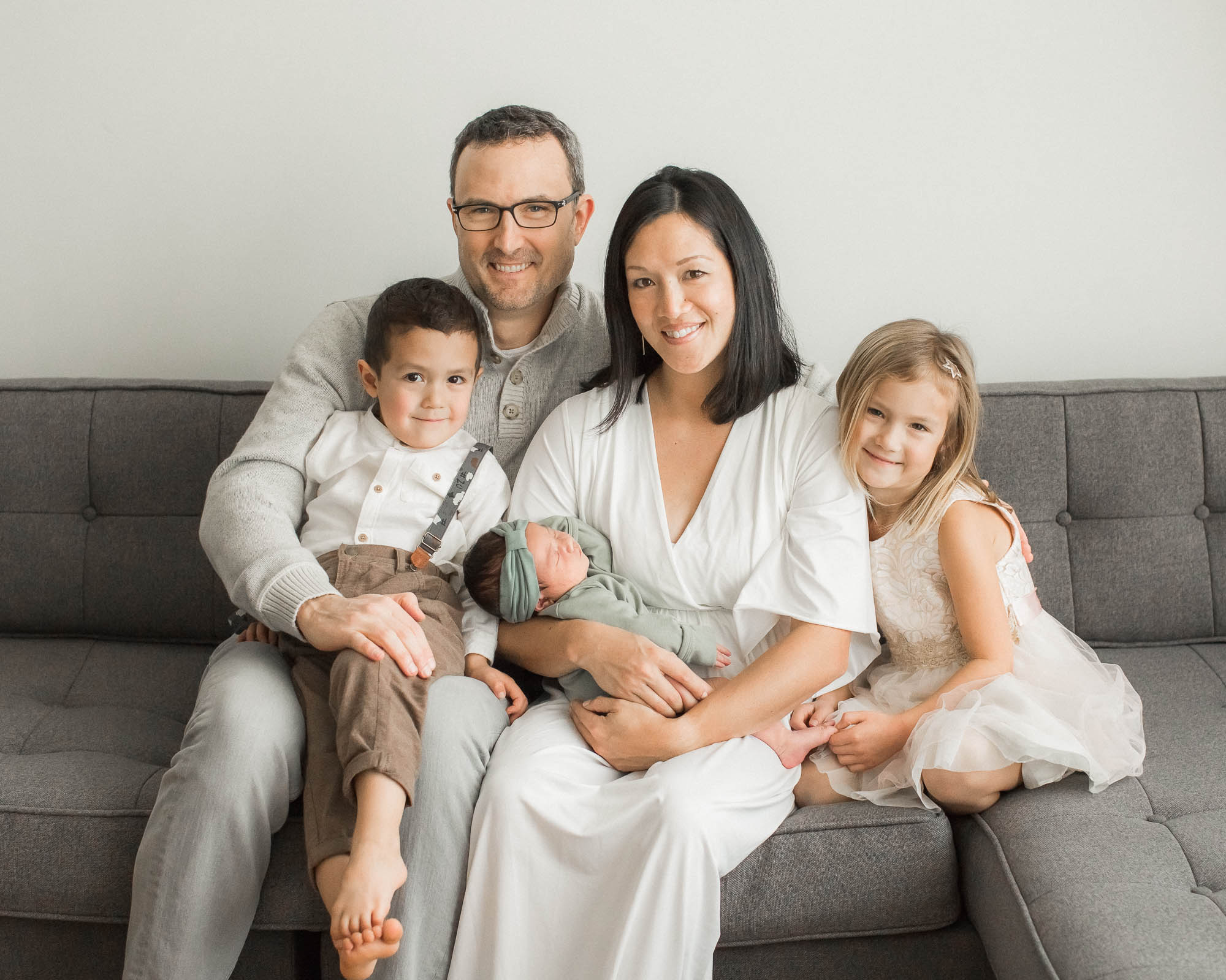 Lifestyle Newborn Photography | Sweet Caroline Photographie