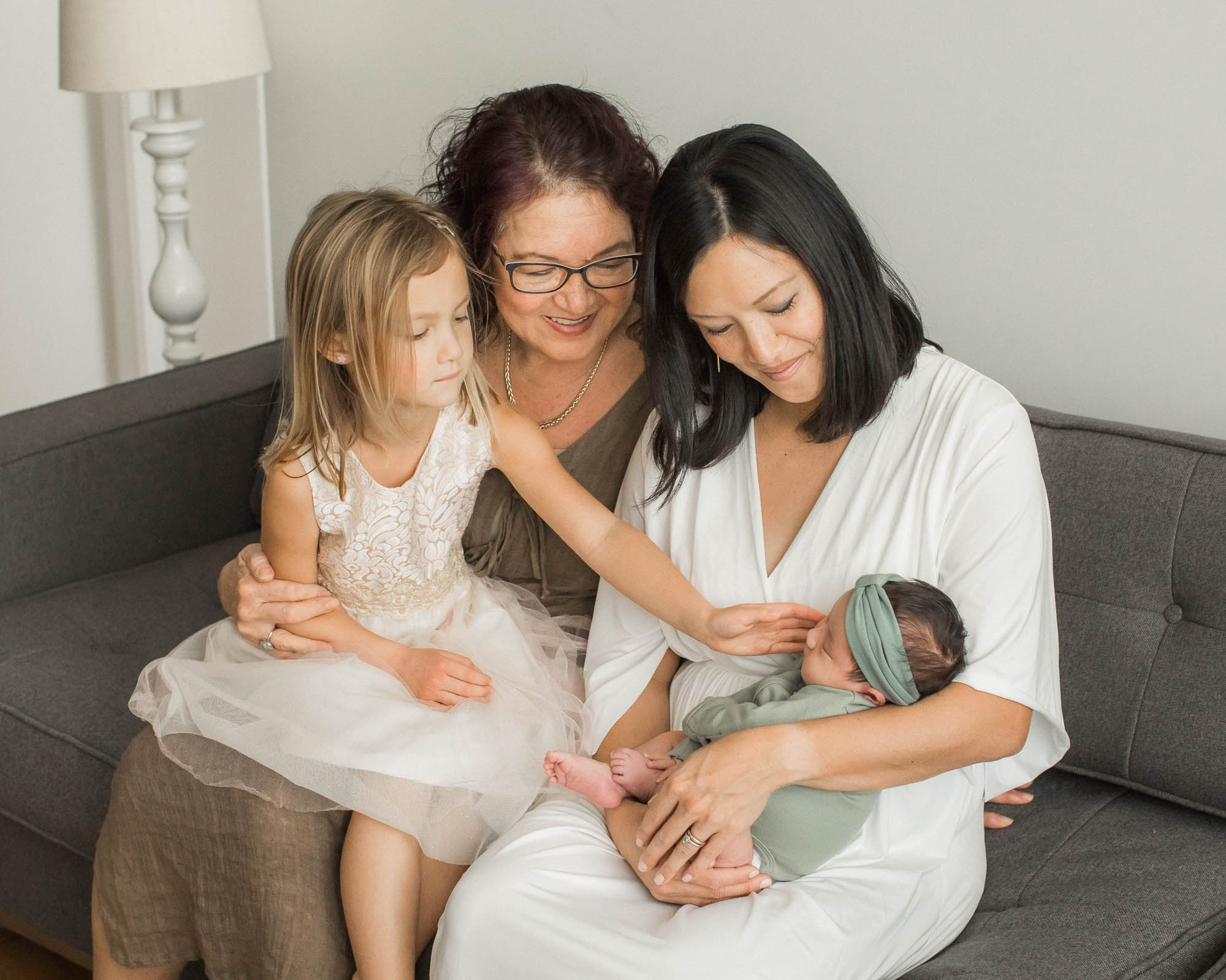 Lifestyle Newborn Photography | Sweet Caroline Photographie