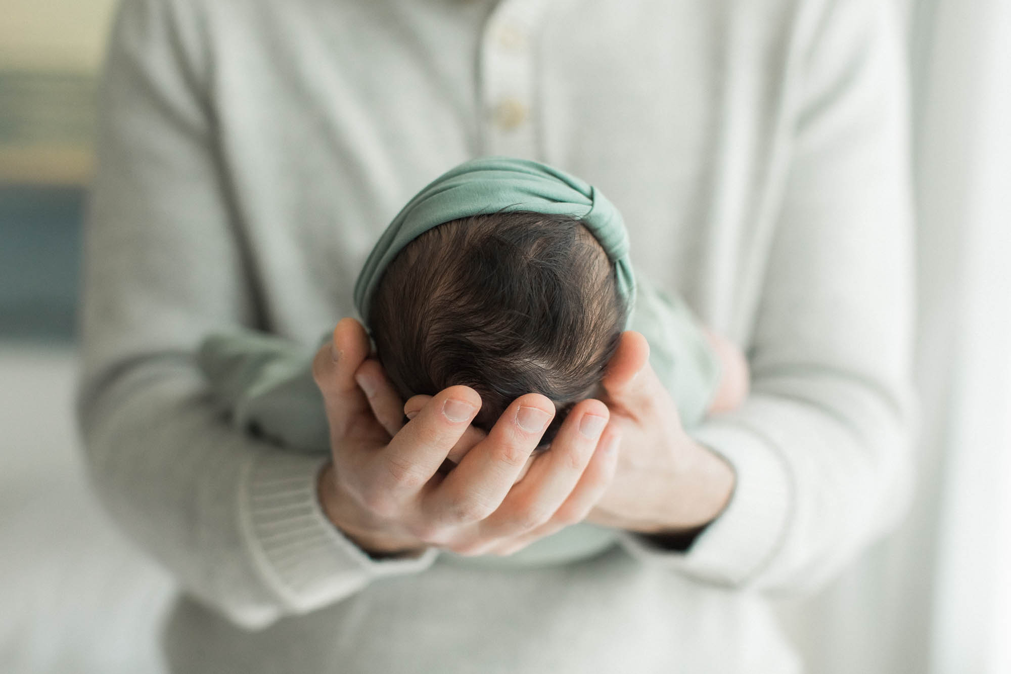 Lifestyle Newborn Photography | Sweet Caroline Photographie
