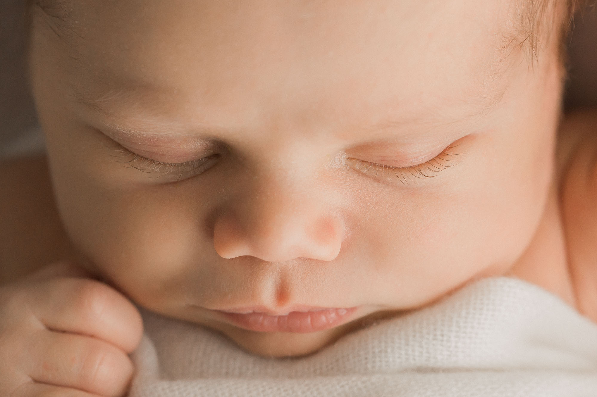 natural newborn photography | Sweet Caroline Photographie