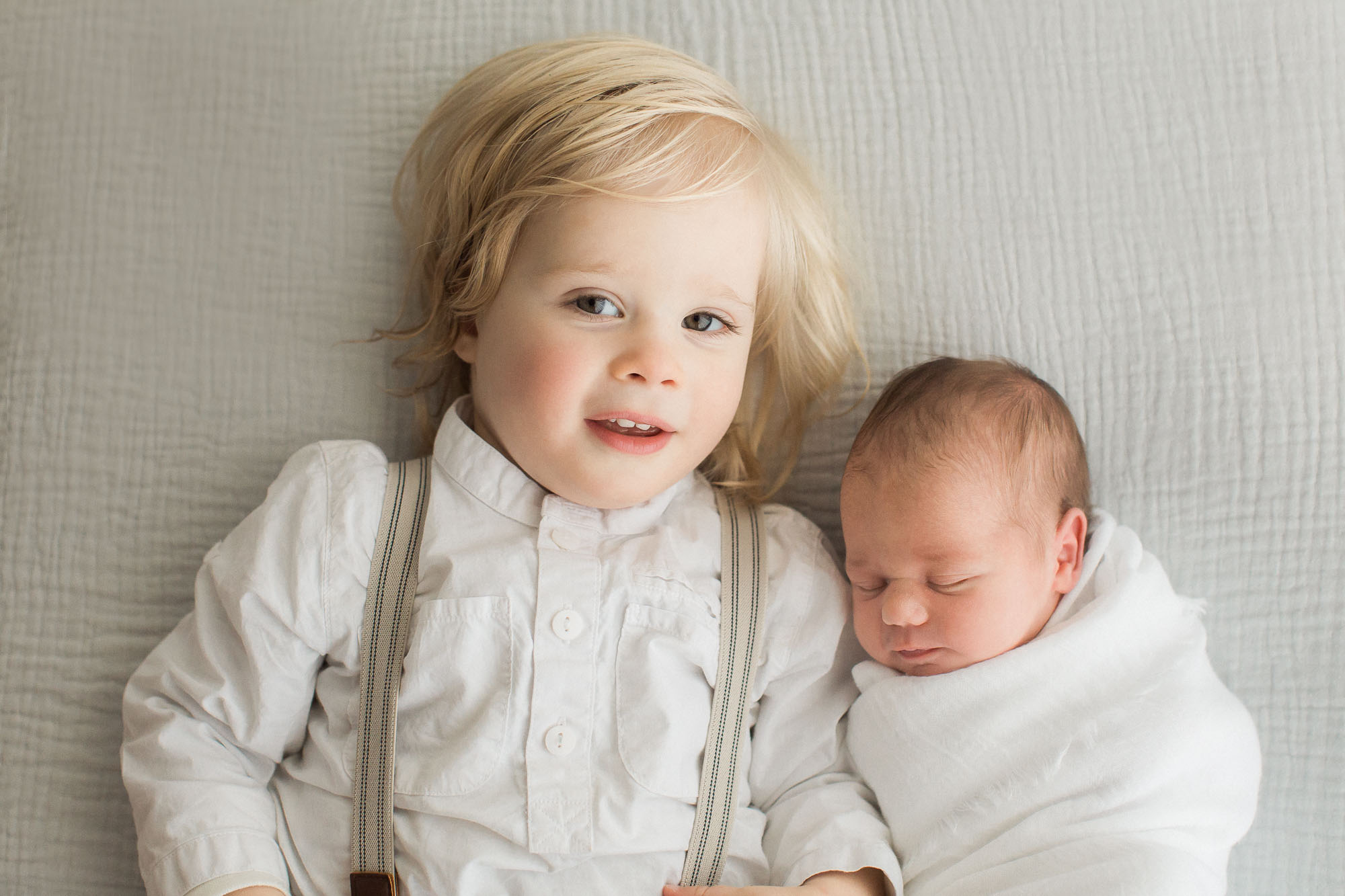 family newborn photographs | Sweet Caroline Photographie