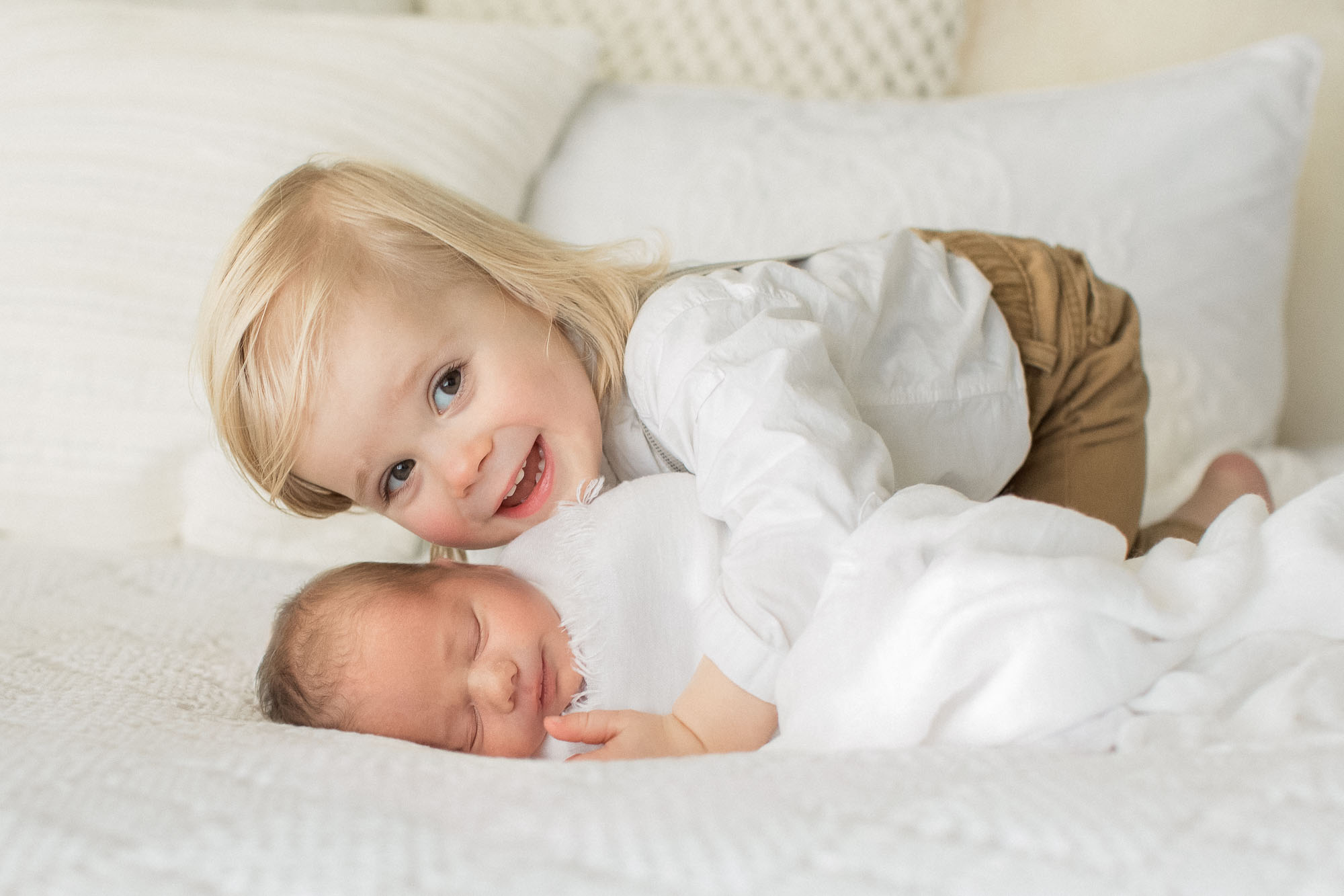 family newborn photographs | Sweet Caroline Photographie